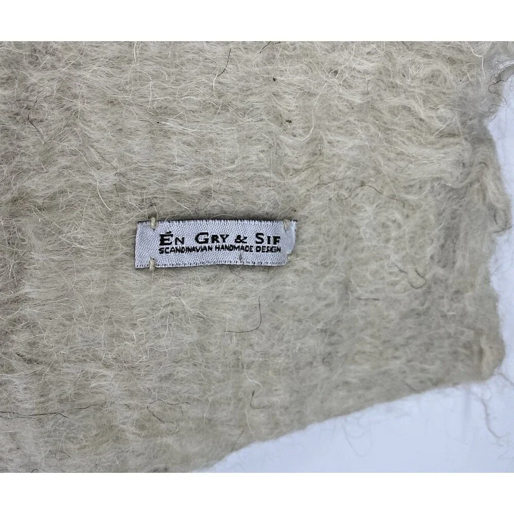 En Gry & Sif Felted Wool Wall Hanging Scandinavian Minimalist Modern Decor Hygge